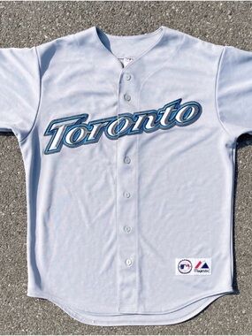 Vintage Toronto BlueJays Jersey size: Medium, colour: Grey